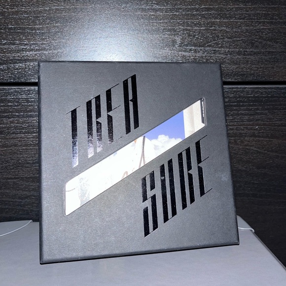 Ateez Treasure EP.1 - Picture 1 of 3